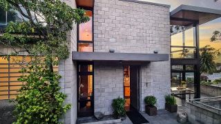 Apartment-Y